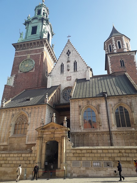 Wawel katedra fasada.jpg