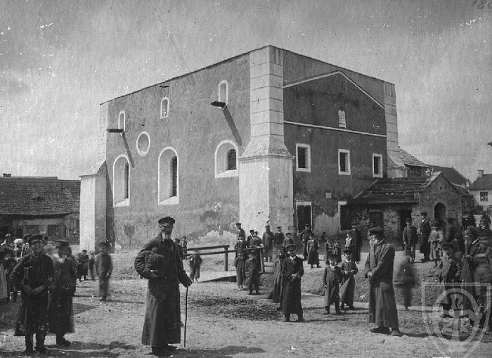 Pinczow synagoga - archiwalne Fotopolska.jpg
