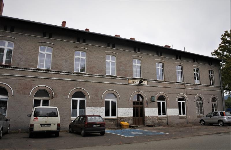 Dworzec w Głuszycy (1).JPG