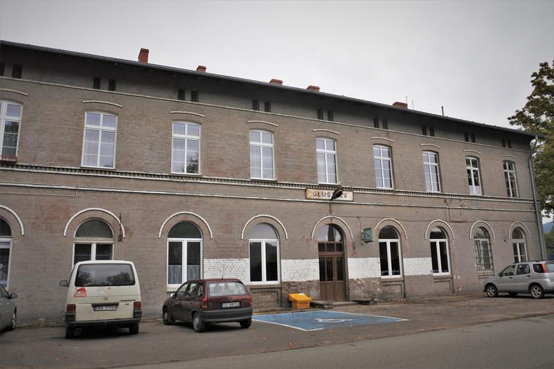 Dworzec kolejowy Głuszyca (1).JPG