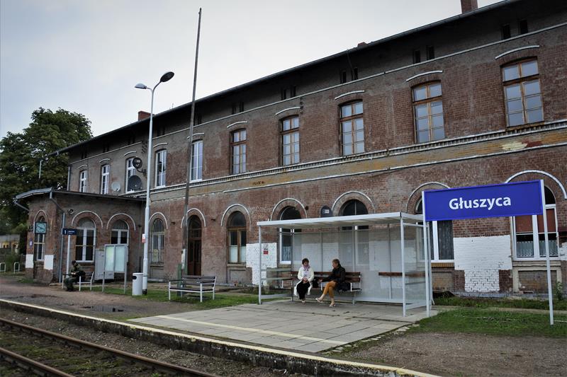 Dworzec kolejowy Głuszyca (7).JPG