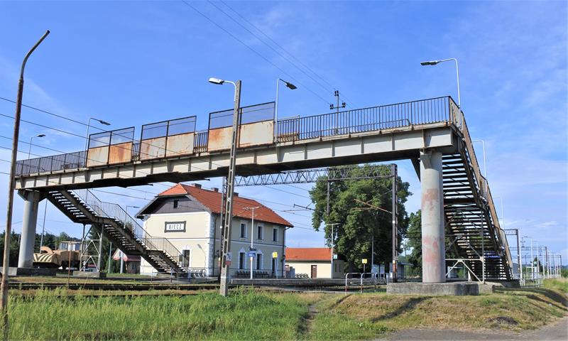 Dworzec kolejowy Biecz (8).JPG