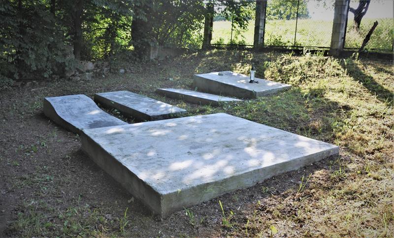 Biecz - cmentarz żydowski (15).JPG
