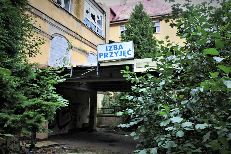 Szpital z zewnątrz (10).JPG