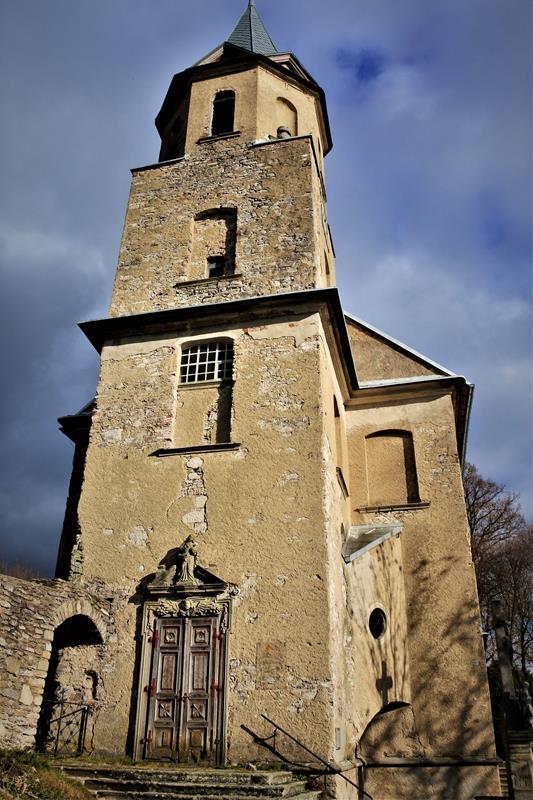 Klamki kościoła pw. św. Marcina w Lesicy (1).JPG