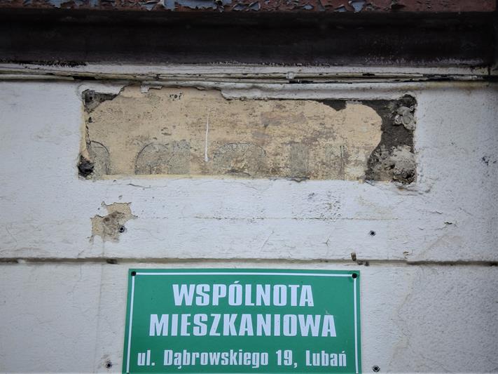 Ulica Jarosława Dąbrowskiego 19 (2).JPG