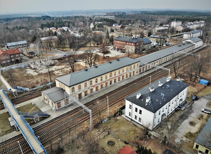 Dworzec kolejowy w Maczkach w marcu 2022 (1).JPG