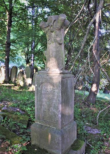 Cmentarz żydowski (15).JPG