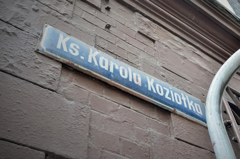 Ulica Księdza Karola Koziołka - Bytom (1).JPG