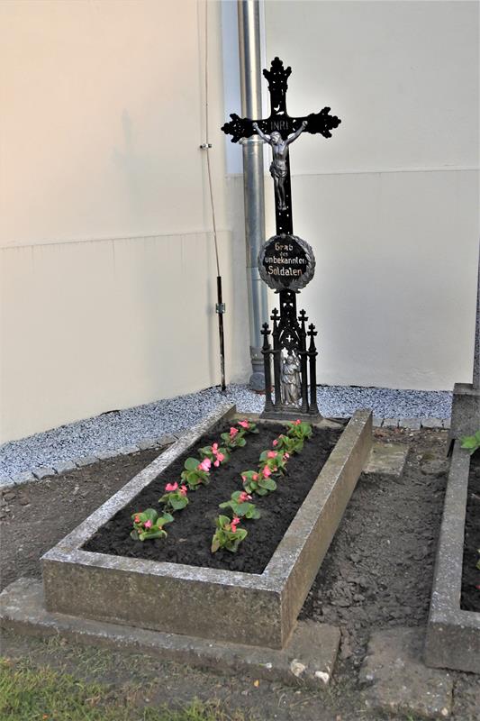 Biała - grób Nieznanego Żolnierza (4).JPG