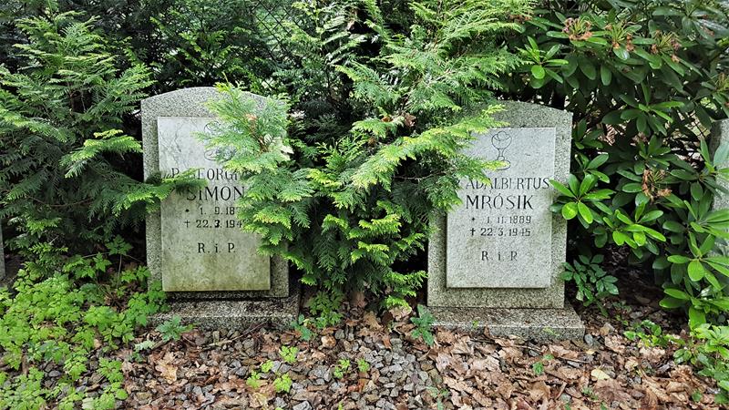 Groby zamordowanych zakonników (1).jpg