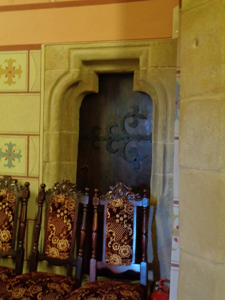Lapczyca kosciol portal gotycki.JPG