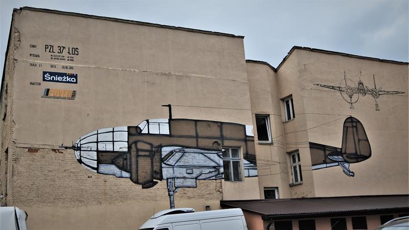 Mural Łoś (1).JPG