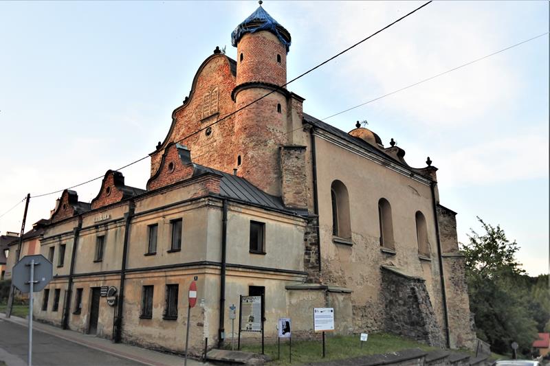 Lesko - synagoga (14).JPG