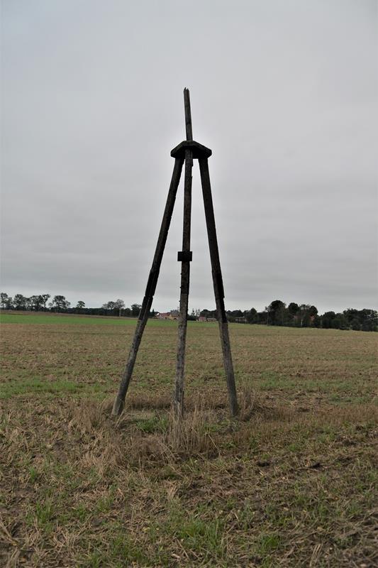 Wieża triangulacyjna (6).JPG