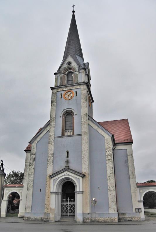 Łącznik - reper na kościele (1).JPG