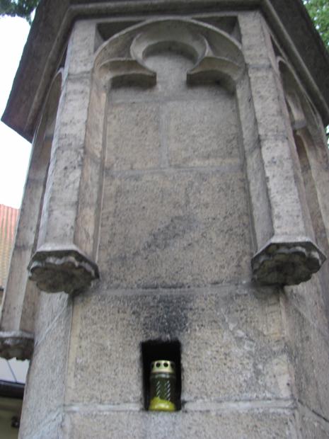 Gotycka latarnia (3).JPG