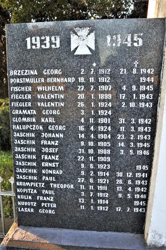 Ofiary II Wojny Światowej (4).JPG