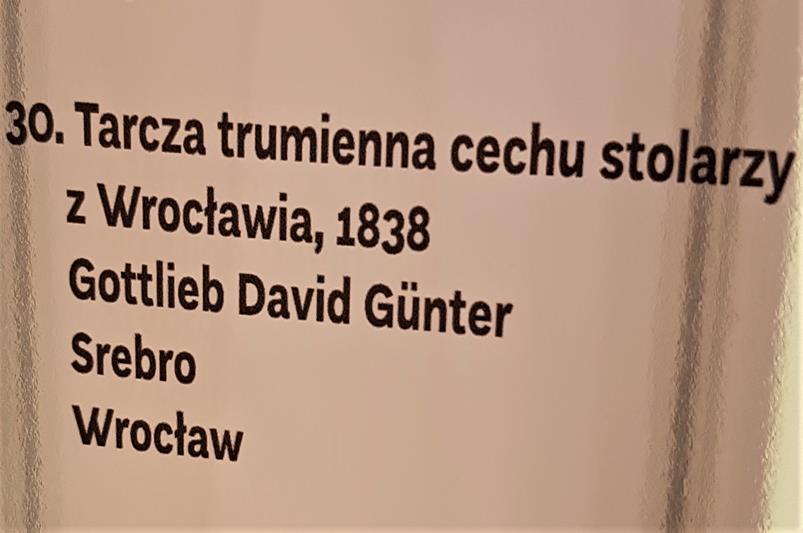 Tarcza trumienna cechu wrocławskich stolarzy z 1838 roku (2).jpg