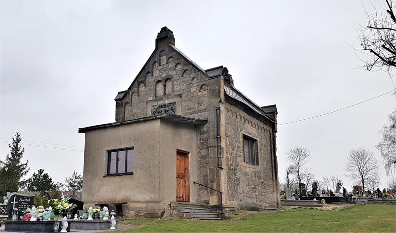 Kaplica grobowa rodziny von Mutius (1).jpg