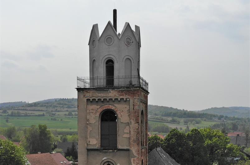 Wieża kościoła ewangelickiego (2).JPG