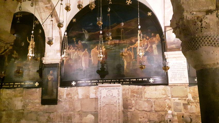 7 - Ormiańska Krypta św. Heleny.jpg