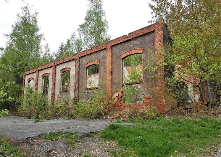 Ruiny lokomotywowni (1).jpg