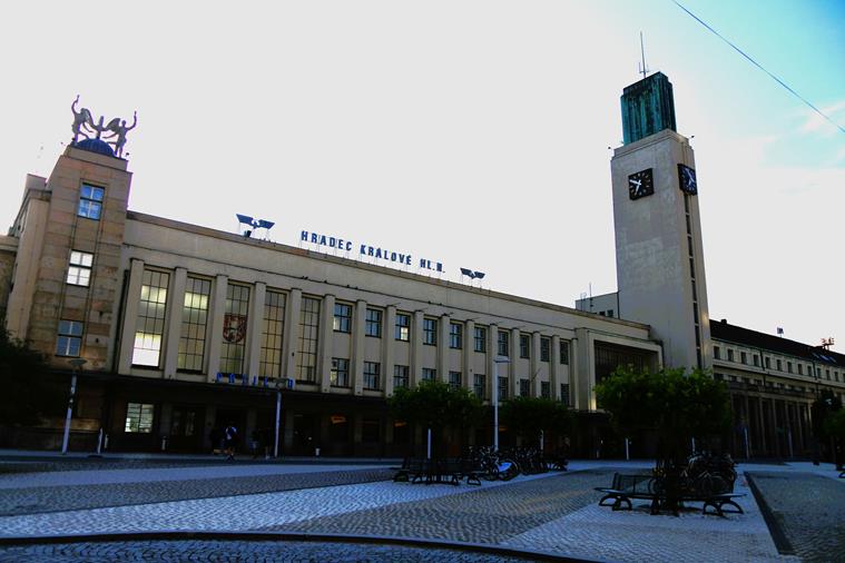 Dworzec kolejowy (1).JPG
