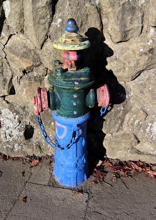 Przedwojenny hydrant (1).JPG