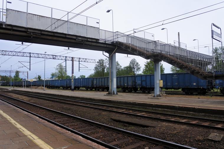 Namysłów - dworzec kolejowy (6).JPG