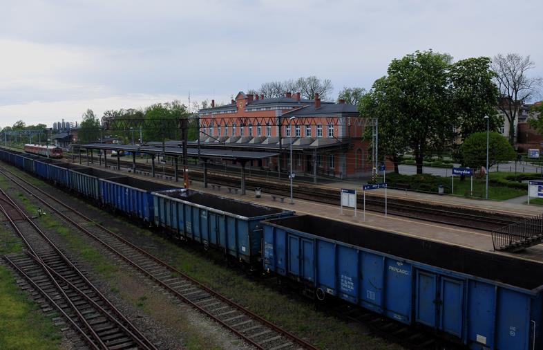 Namysłów - dworzec kolejowy (4).JPG
