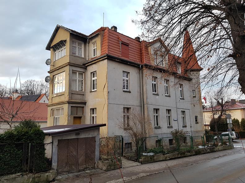 Dom przy ulicy Ziębickiej (2).jpg