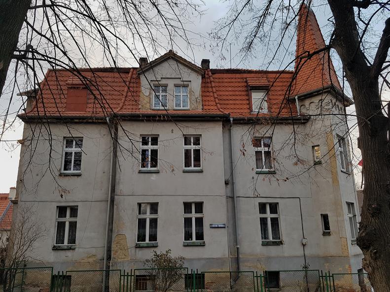 Dom przy ulicy Ziębickiej (3).jpg