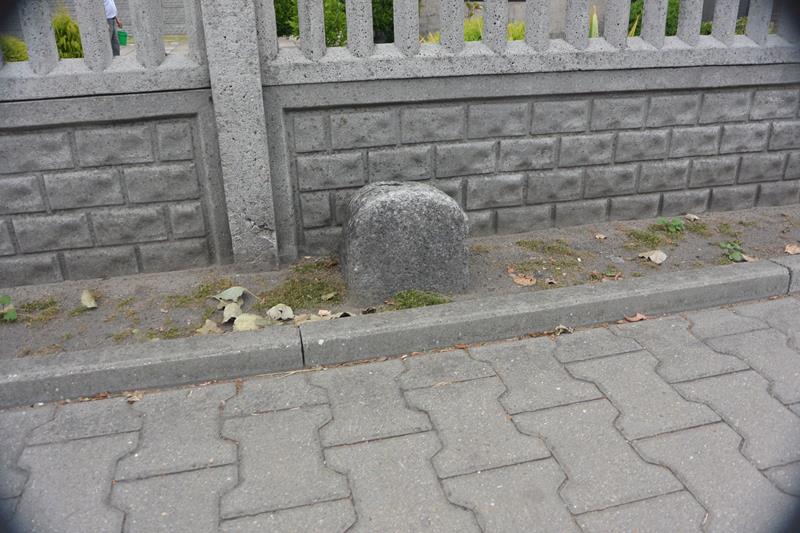 Katowice - kamień drogowy (1).JPG