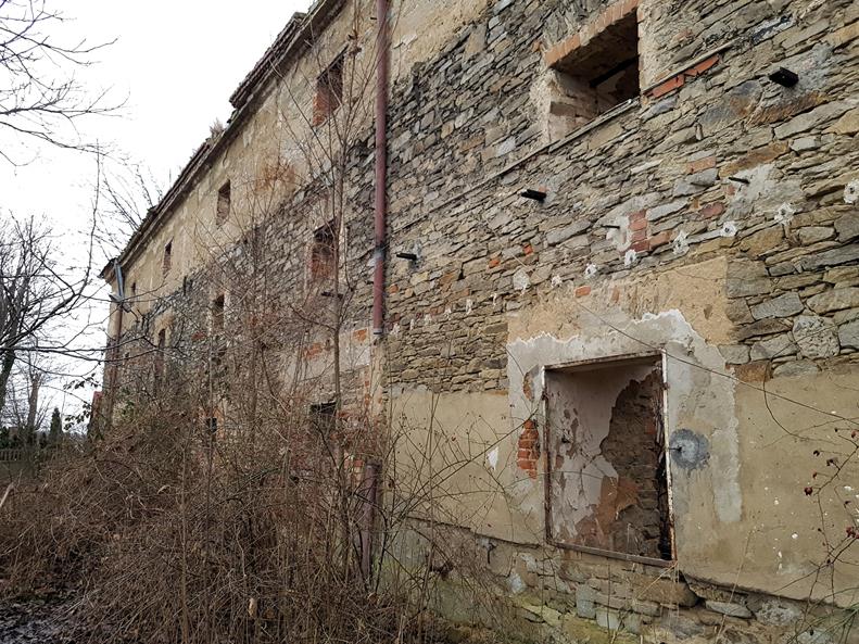 Ruiny spichlerza (10).jpg