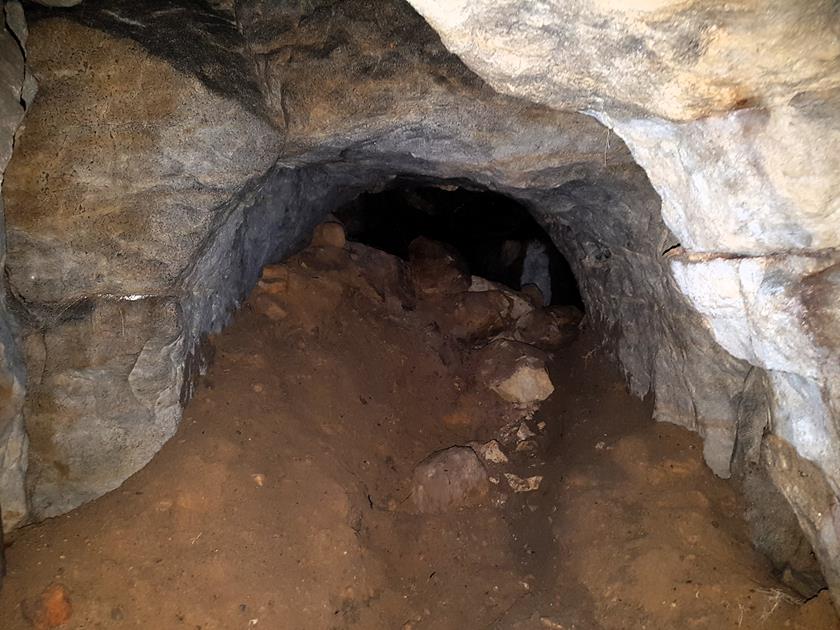 Jaskinia (6).jpg