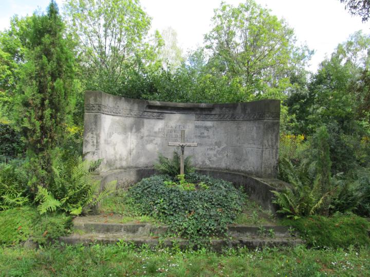 Grobowiec rodziny Fitznerów.jpg