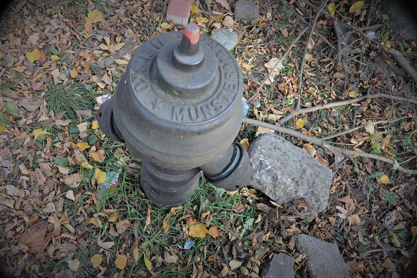 Sosnowiec - przedwojenny hydrant (1).JPG