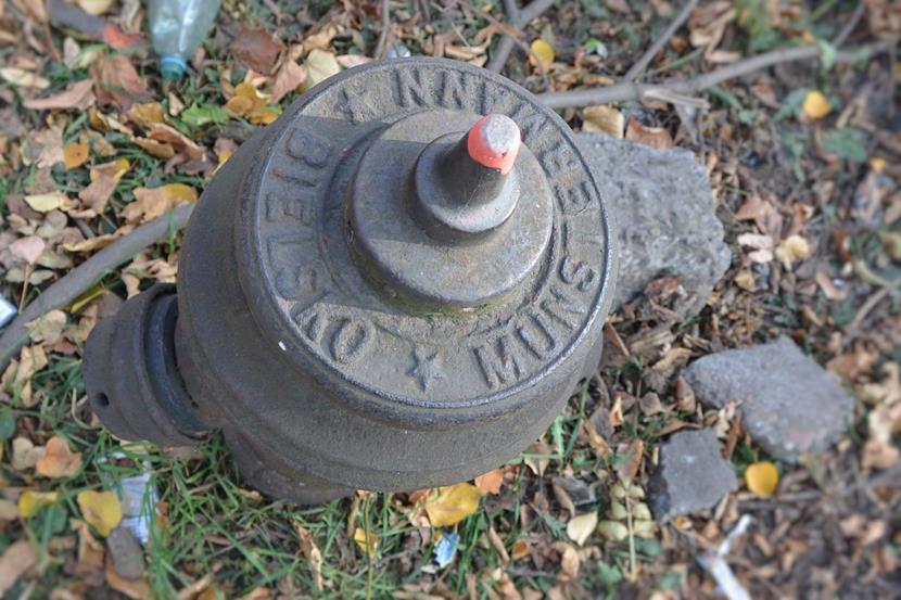 Sosnowiec - przedwojenny hydrant (6).JPG