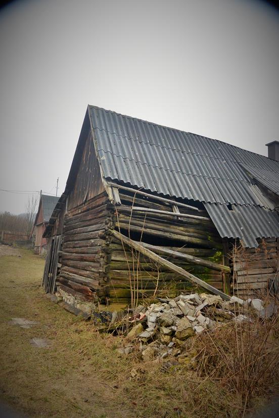 Karlin - drewniana stodoła (5).JPG