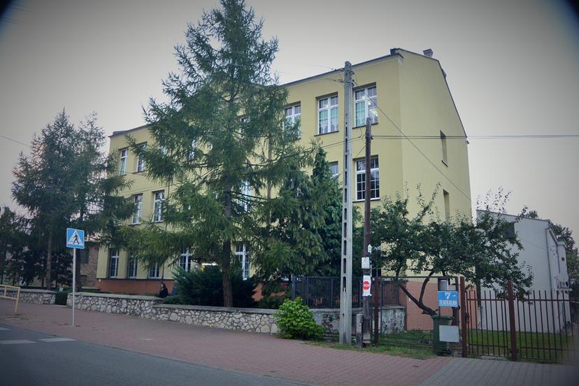 Będzin - Gimnazjum Furstenberga (2).JPG