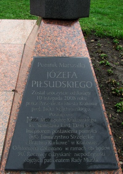 13. Pomnik Piłsudskiego.JPG