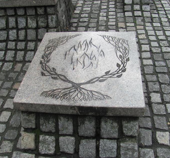 Katowice - pomnik Pamięci Żydów - fot. 3.JPG