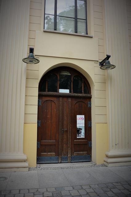 Synagoga z zewnątrz (7).JPG