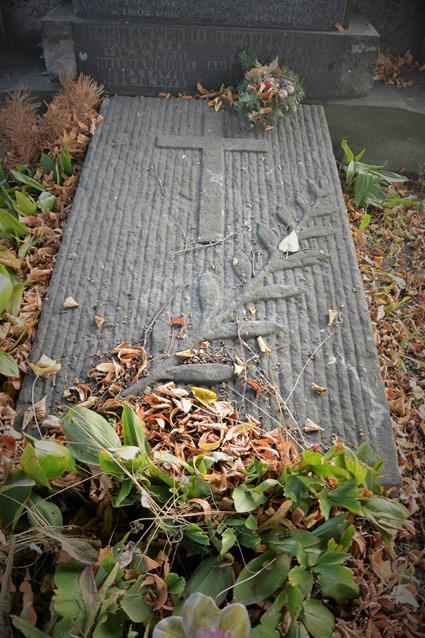 Grobowiec rodziny Wróblów (3).JPG