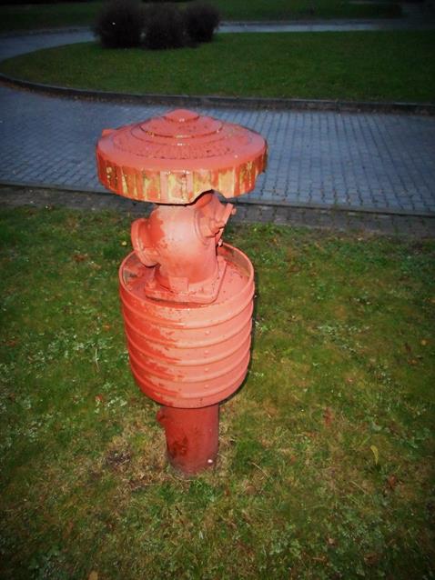 Przemyśl - stary hydrant (1).JPG