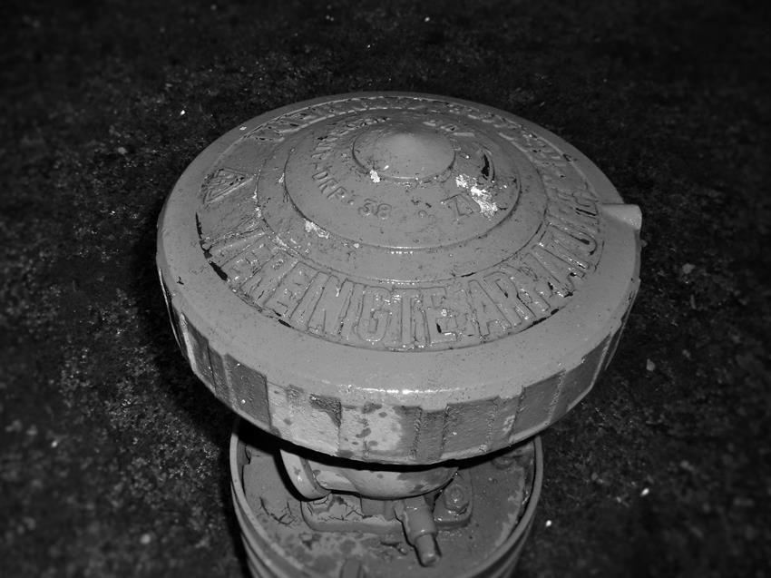 Przemyśl - stary hydrant (6).JPG